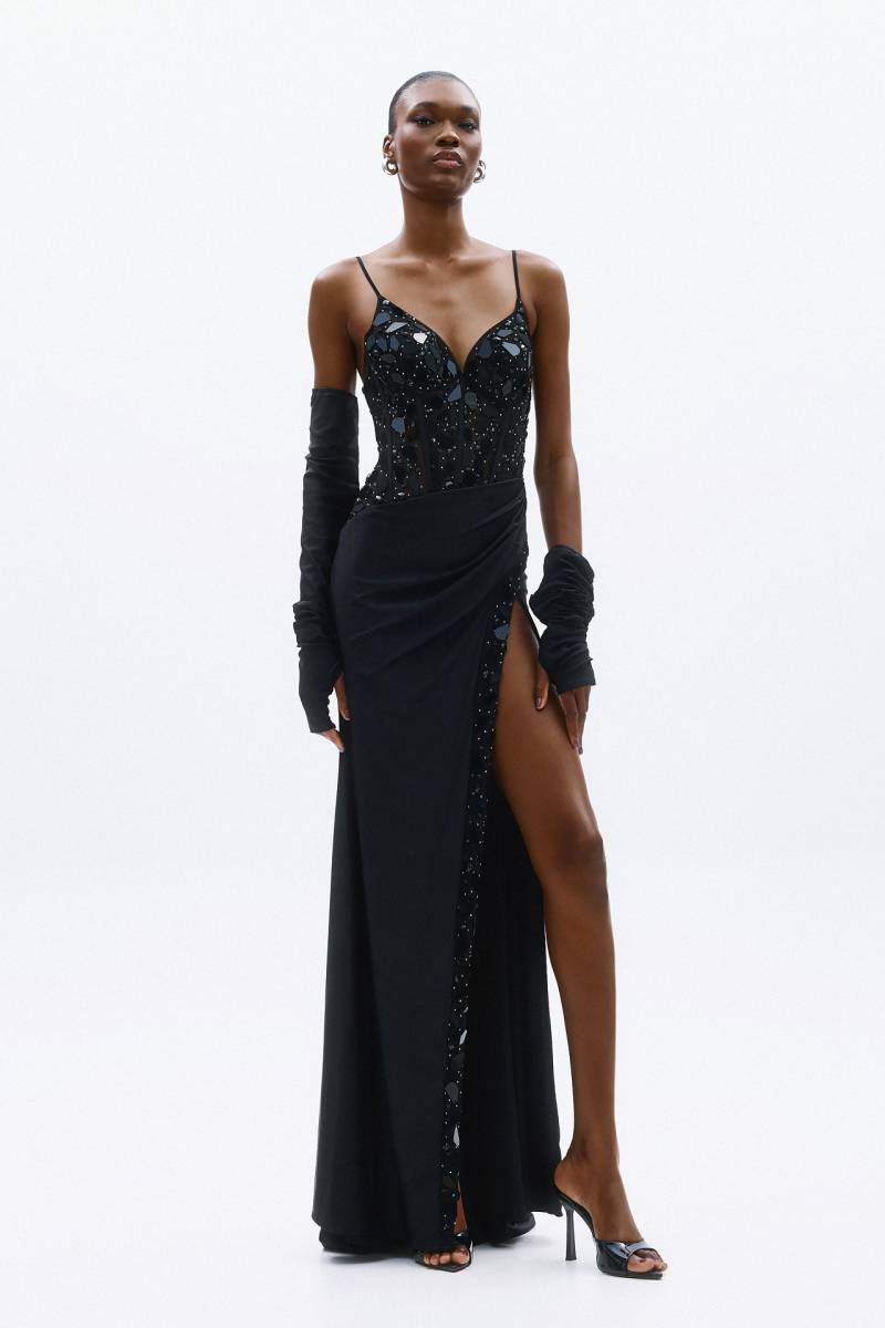 Robe de soirée longue noir classe à la Valentine prés de Marseille 