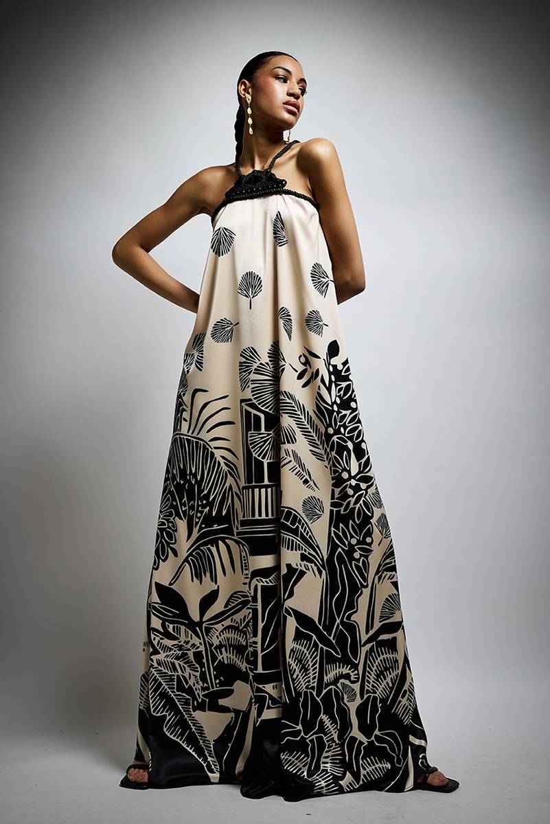 Robe de cocktail longue et ample à Marseille