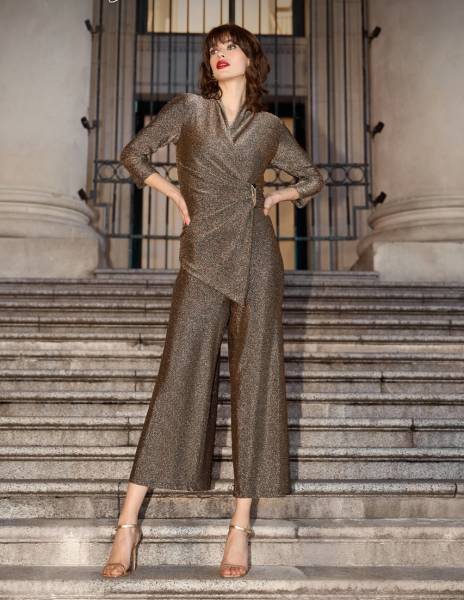 Combinaison pantalon pour les mères de marié(e) à Marseille