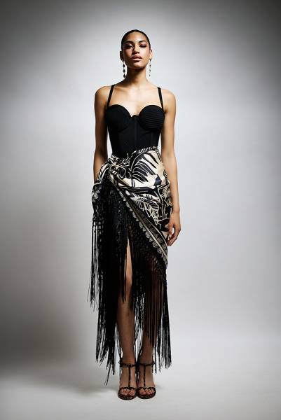 Robe d'invitée pour un mariage à la plage à Marseille