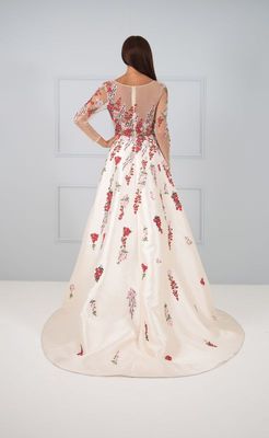 Notre zone d'activité pour ce service Robe longue de cérémonie pour un mariage