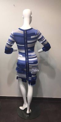 Notre zone d'activité pour ce service Robe de soirée bustier avec des perles